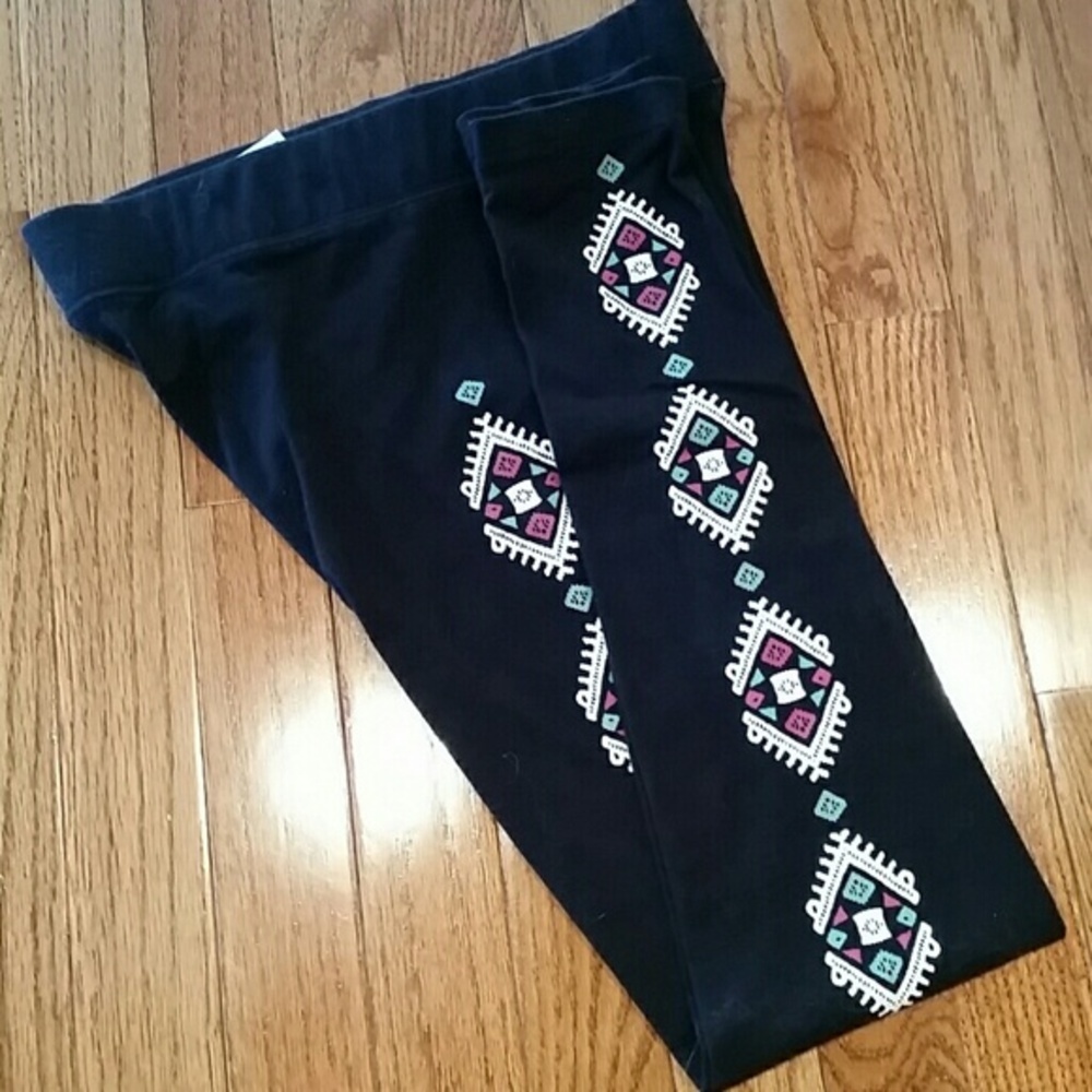 Black leggings, size Small